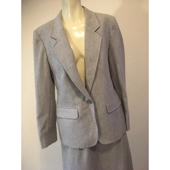 #15 Classic Women's Gray Wool Pendleton Skirt Suit, Size: 8 - Picture 3 of 6
